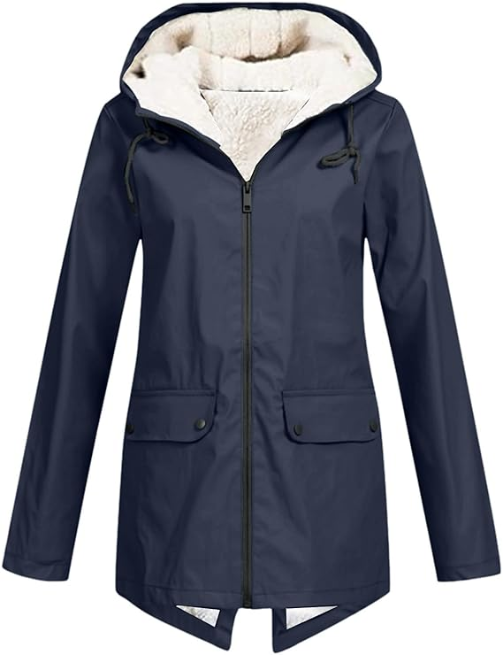 Chaqueta con capucha y cremallera de Zara™