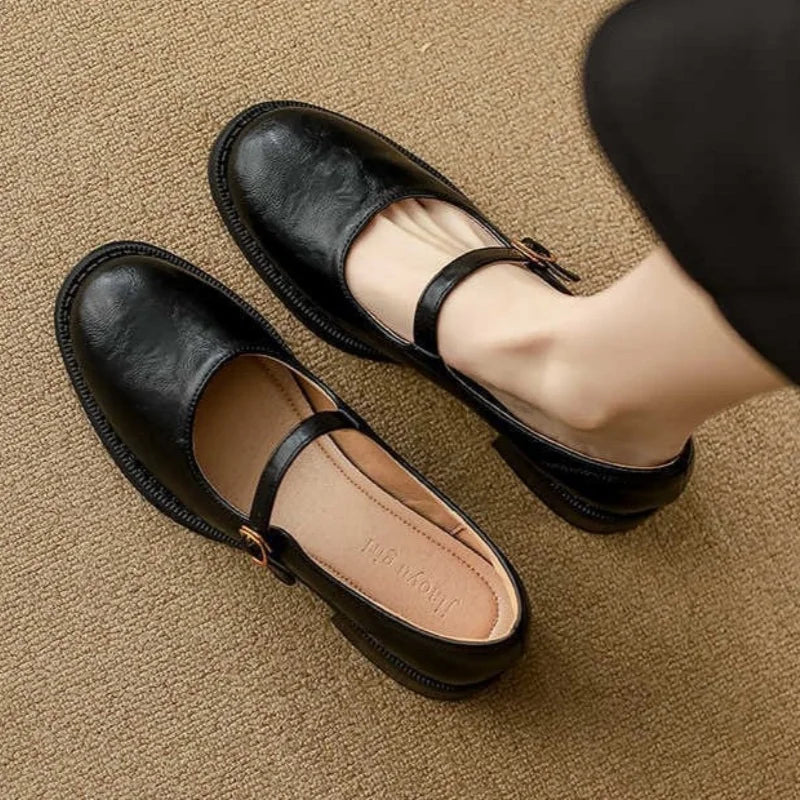 Mary Janes de tacón bajo Perla