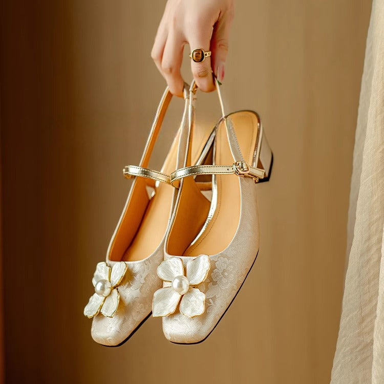 Zapatos de tacón tipo slingback de inspiración genuina