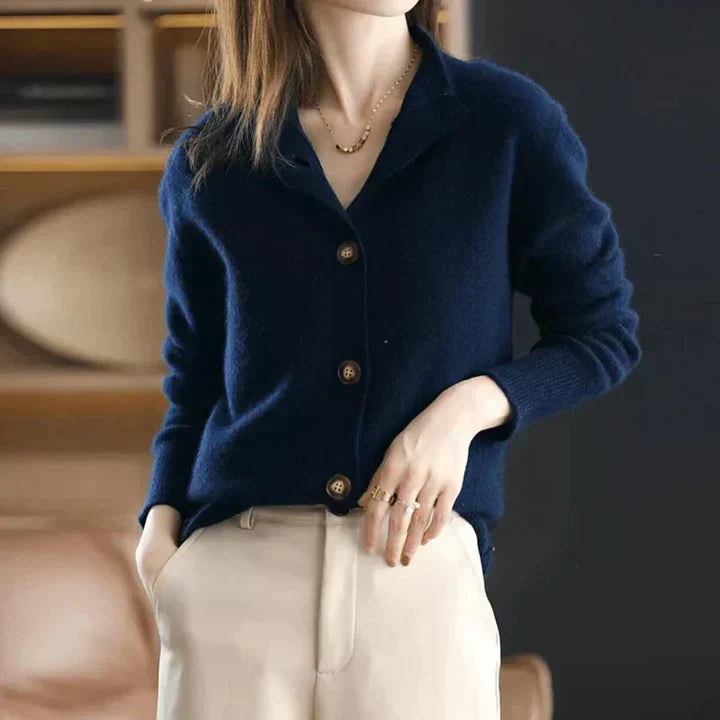 Cardigan abotonado cómodo Aria