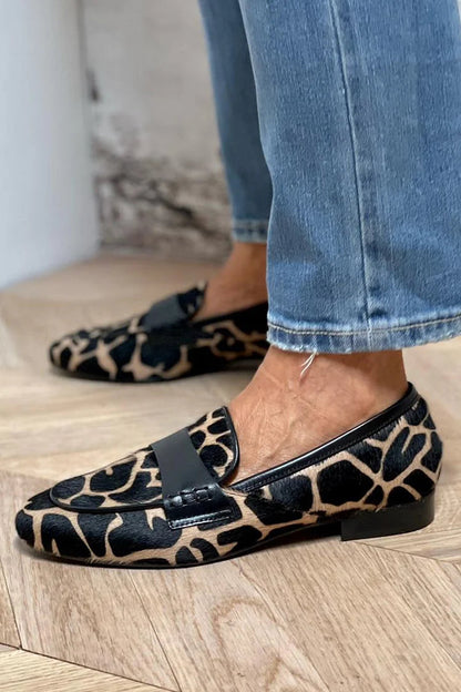 RENATA | LOAFERS EXCLUSIVOS CON TACÓN BAJO