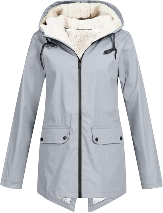 Chaqueta con capucha y cremallera de Zara™