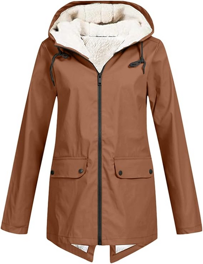 Chaqueta con capucha y cremallera de Zara™