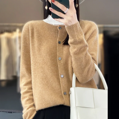 Rhea | Cárdigan ligero de merino para mujer | Clásico para el día a día