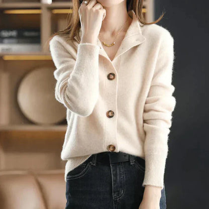 Cardigan abotonado cómodo Aria