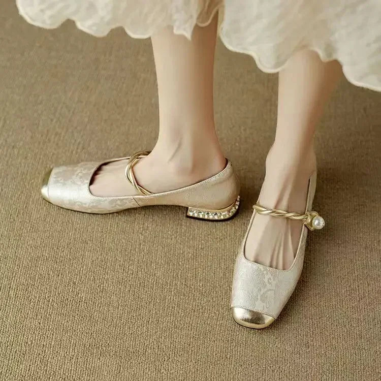 Zapatos Mary Janes de Cuero Mestelle