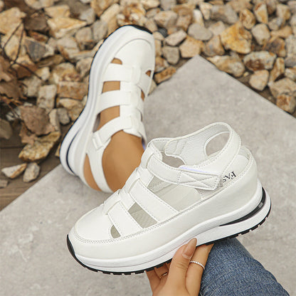 Sandalias deportivas con punta cerrada